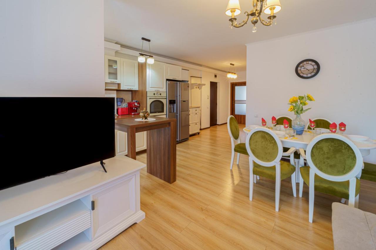 5* Mansion In City Center Cluj-Napoca Buitenkant foto